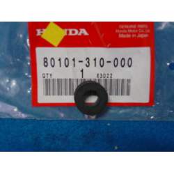 RUBBER, RR. FENDER CUSHION