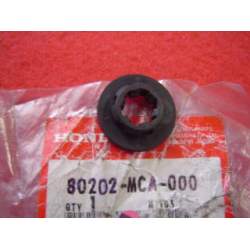 RUBBER, TRUNK MOUNTING